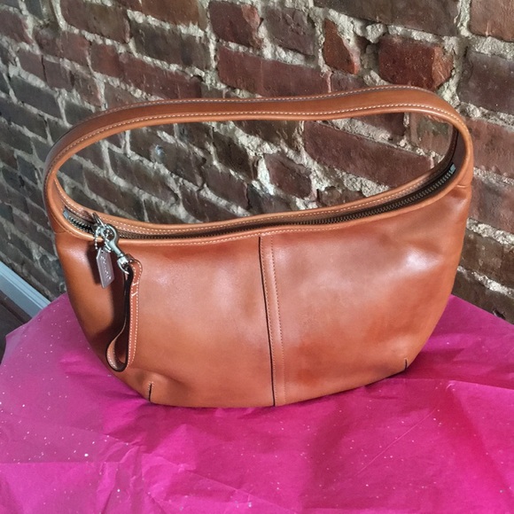 Coach Handbags - Coach Ergo Hobo